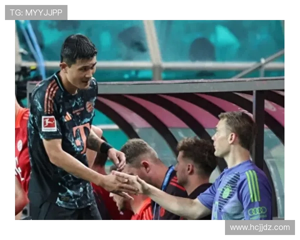 金玟哉国家队近期失误引发争议,防守表现受关注 金玟哉国家队近期失误引发争议,防守表现受关注