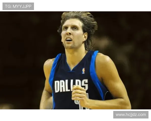 诺维茨基高效中距离投射拉开空间提升独行侠进攻节奏